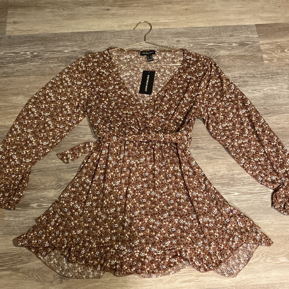 Short Brown Dress with Flowers